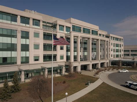 CENTER FOR MEDICARE .
